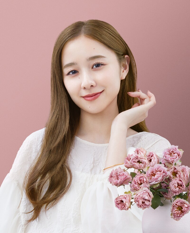 ビューティラボ ホイップヘアカラーは泡タイプで簡単に染められるセルフヘアカラーで、全18色から選べます。