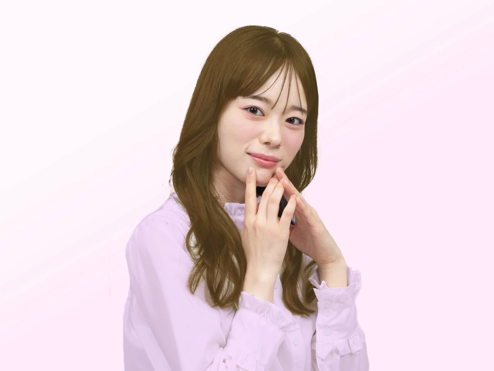 ビューティラボ/シフォンベージュの髪色をして微笑んでいる女性